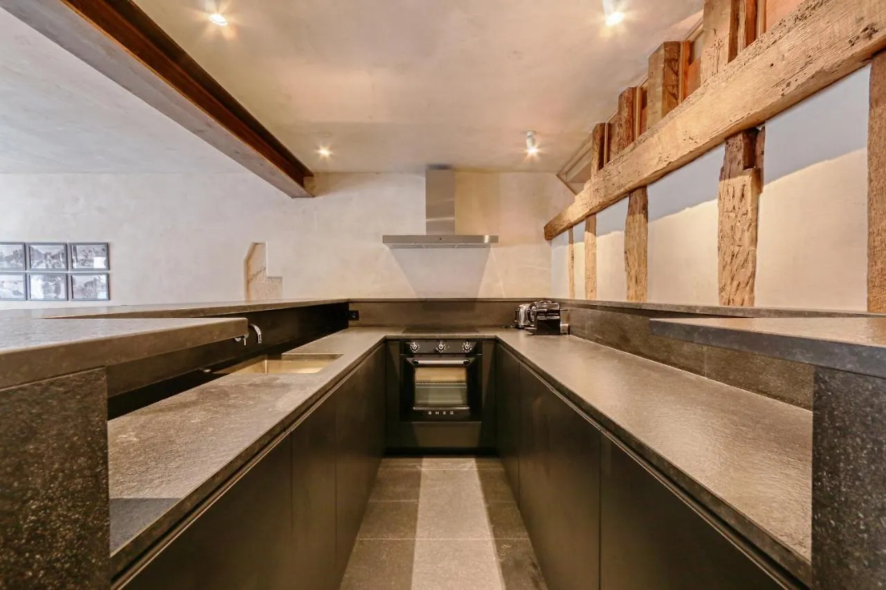 Luxurious & Design Flat 2br/8p- Boulevard Saint Germain * Paris
