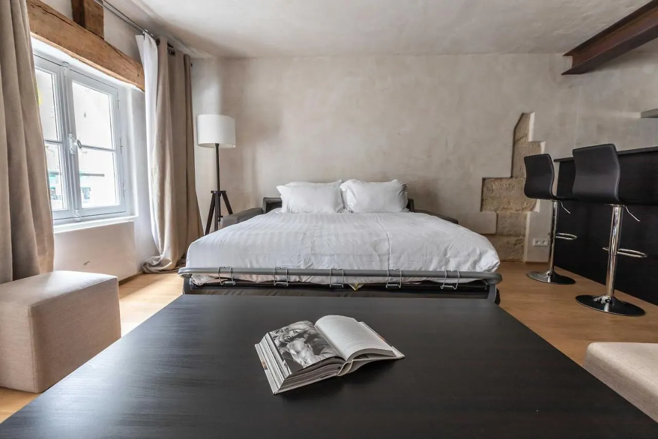 Luxurious & Design Flat 2br/8p- Boulevard Saint Germain *